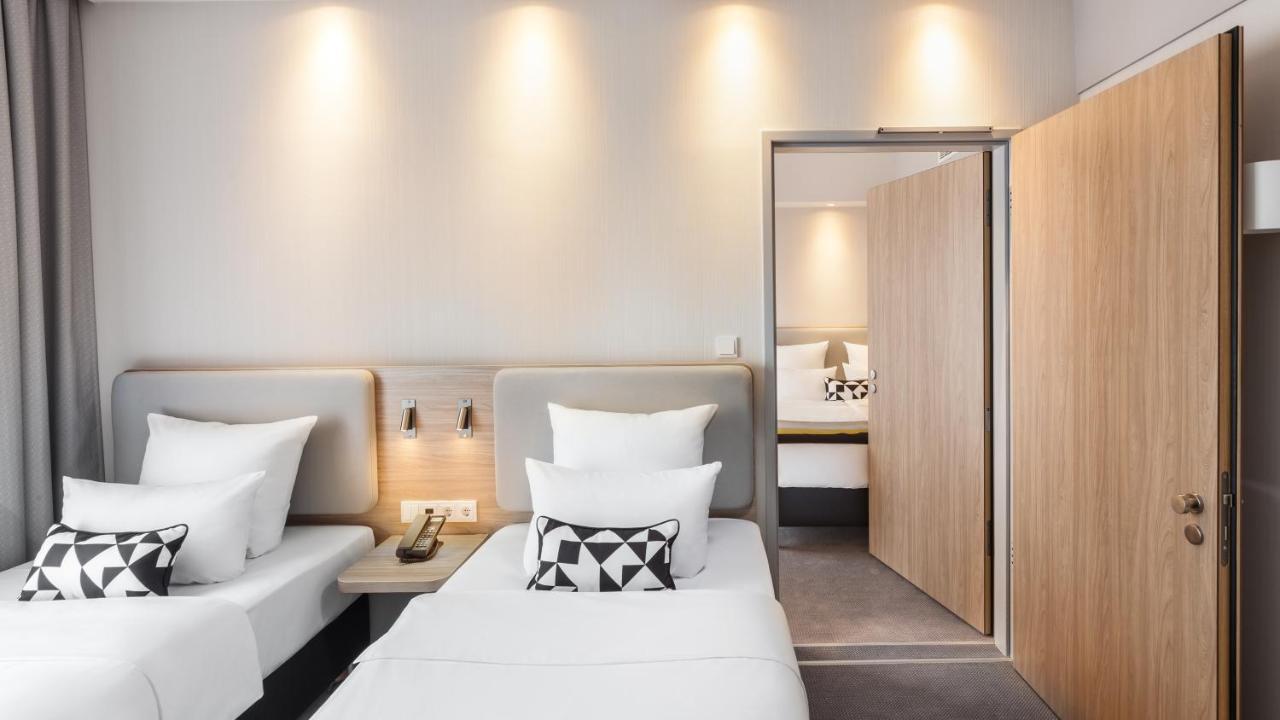 Holiday Inn Express - Munich North By Ihg Eksteriør billede