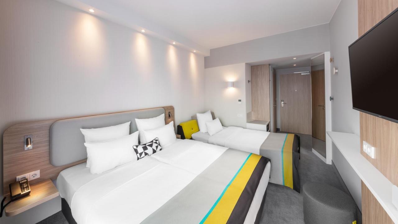 Holiday Inn Express - Munich North By Ihg Eksteriør billede