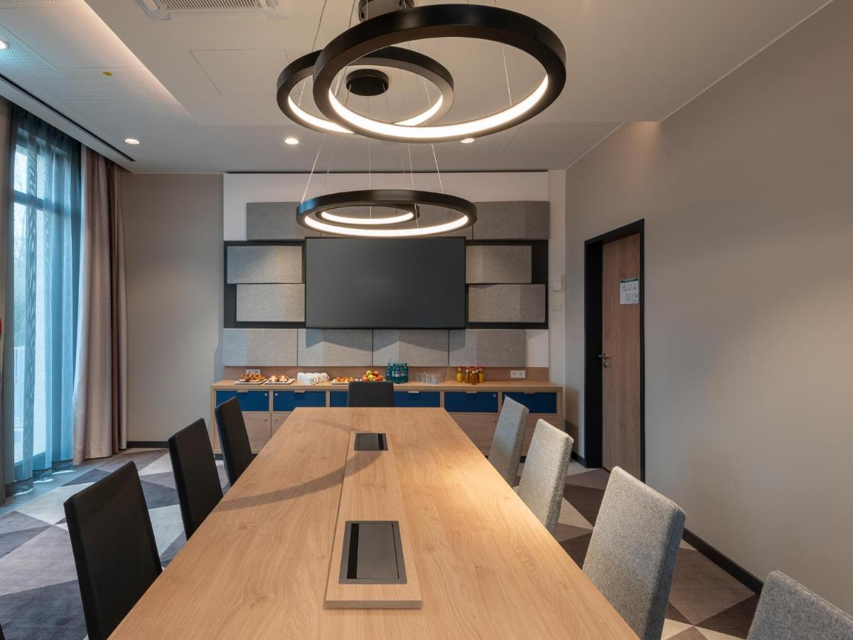 Holiday Inn Express - Munich North By Ihg Eksteriør billede
